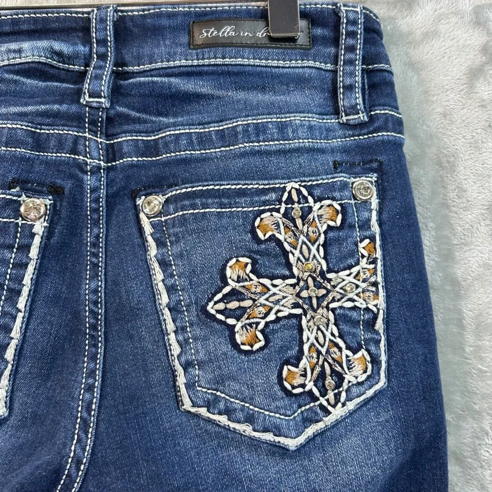 Stella in Dreams Womens Mid Rise Bootcut Jeans Dark Wash Cross Pocket SR100 3/26